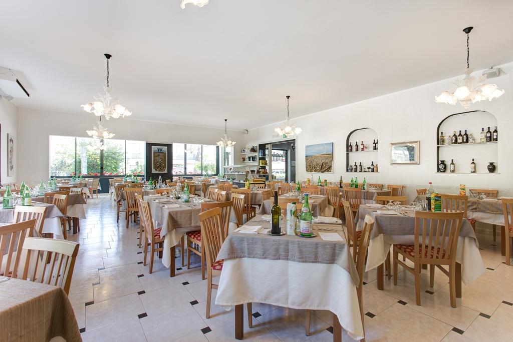 Hotel Giamaika Cesenatico Extérieur photo
