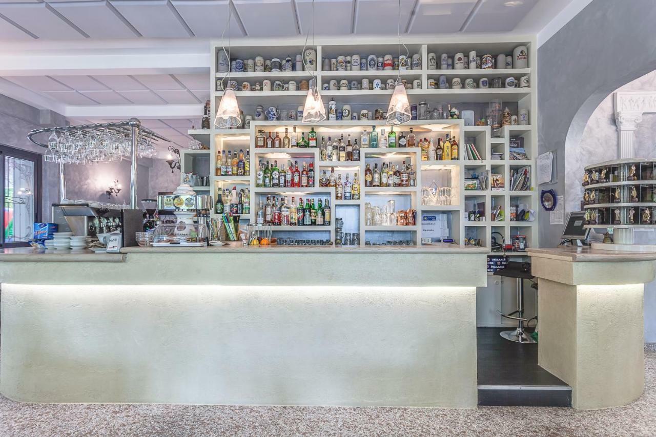 Hotel Giamaika Cesenatico Extérieur photo